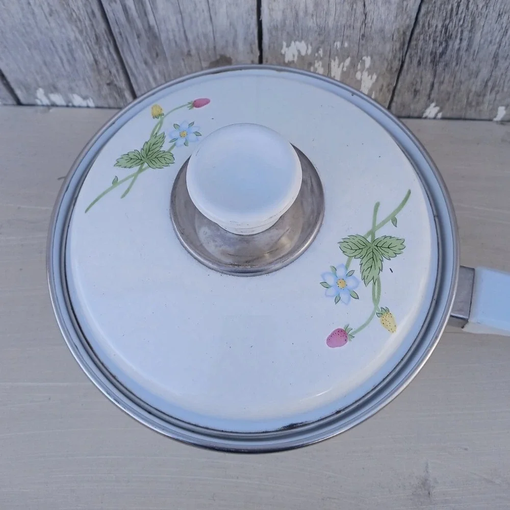 Vintage Enamel Strawberry Cookware Set‎ White Pot and Pan Floral Pattern